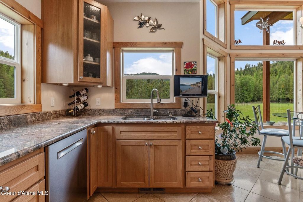 88 Fenway Dr, Sagle, ID 83860 photo 13