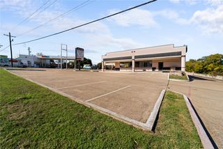 1223 E Belt line 128, Desoto, TX 75115