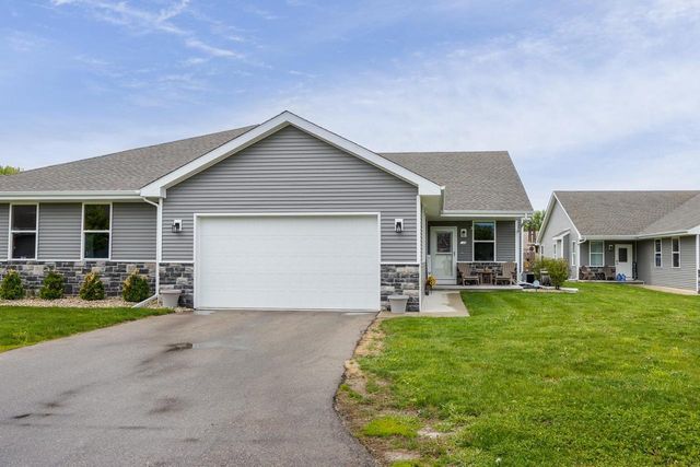 134 Bristle Way, Edgerton, WI 53534