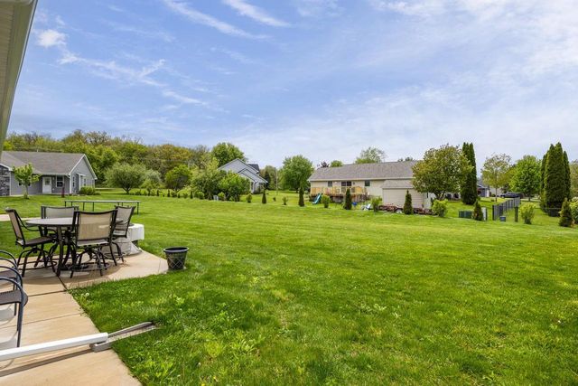 134 Bristle Way, Edgerton, WI 53534