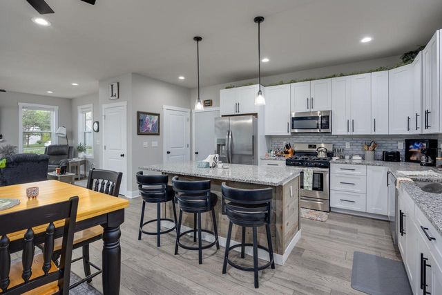 134 Bristle Way, Edgerton, WI 53534