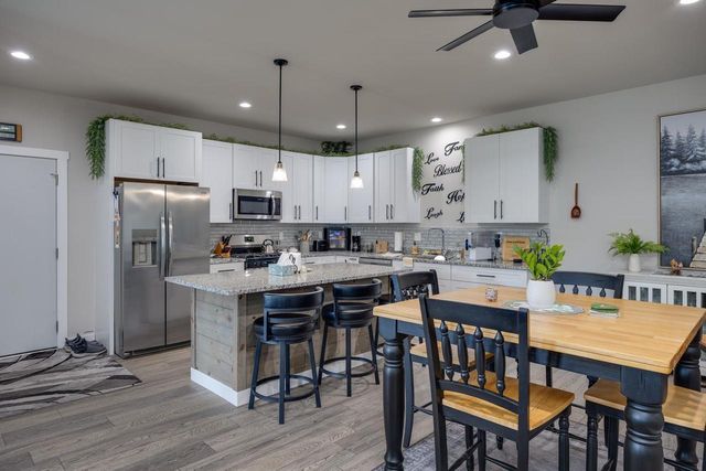 134 Bristle Way, Edgerton, WI 53534