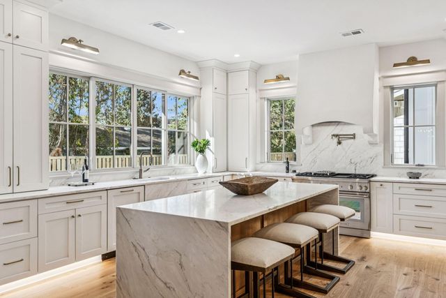 1335 Erckmann Drive, Mount Pleasant, SC 29464