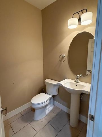 2347 E Jefferson Avenue, Reedley, CA 93654