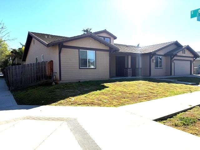 2347 E Jefferson Avenue, Reedley, CA 93654
