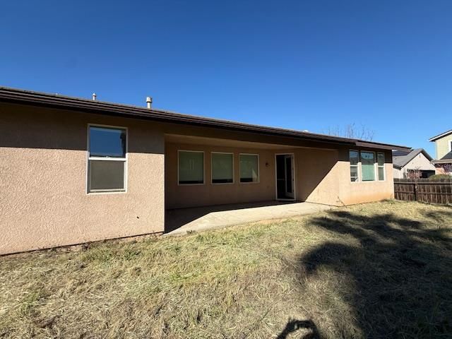 2347 E Jefferson Avenue, Reedley, CA 93654