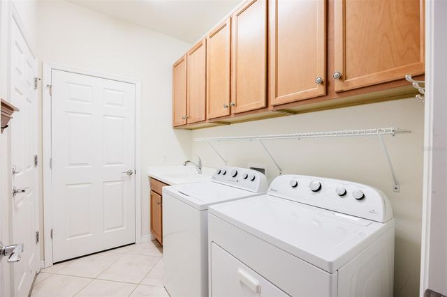 2427 DAISY DRIVE, North Port, FL 34289