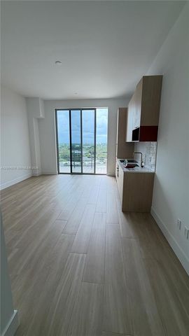 90 NE 32nd Ave. PH17, Miami, FL 33137