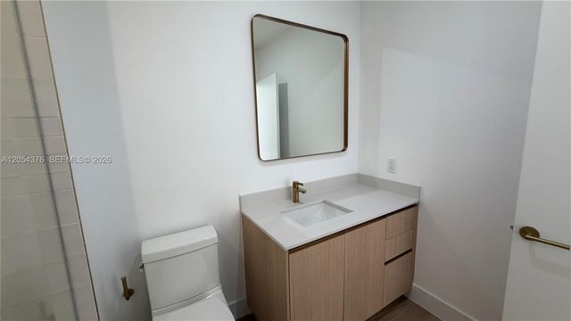 90 NE 32nd Ave. PH17, Miami, FL 33137