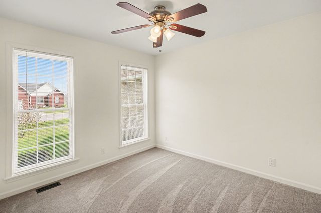 161 Fieldstone Ln, Springfield, TN 37172