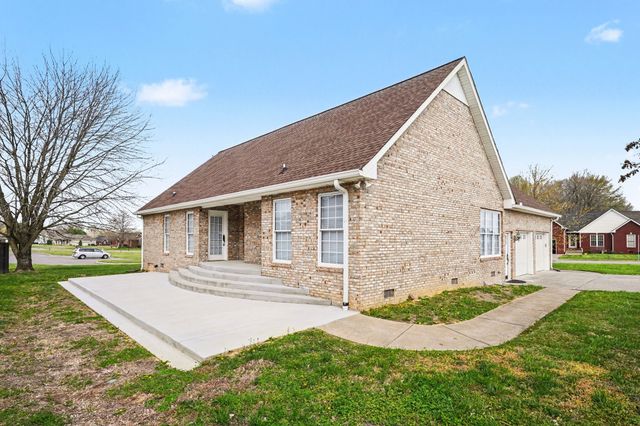 161 Fieldstone Ln, Springfield, TN 37172