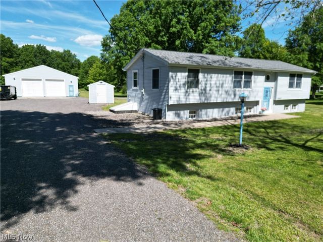 10685 Scotts Corner Road, Diamond, OH 44412