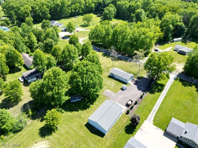 10685 Scotts Corner Road, Diamond, OH 44412