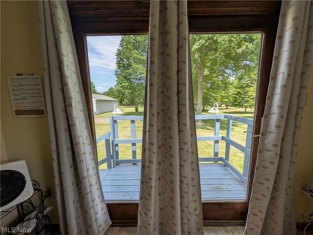 10685 Scotts Corner Road, Diamond, OH 44412