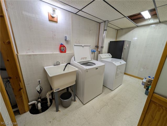 10685 Scotts Corner Road, Diamond, OH 44412
