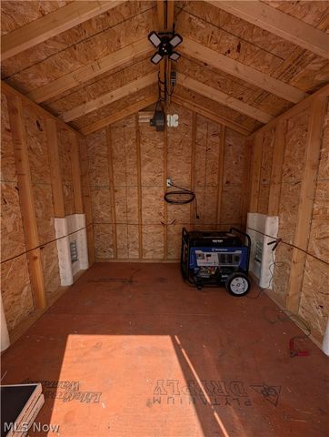 10685 Scotts Corner Road, Diamond, OH 44412