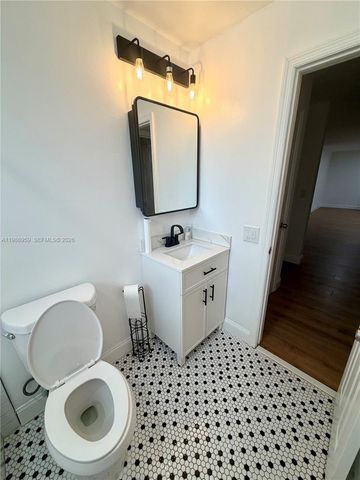 11201 NE 3rd Ave, Miami, FL 33161