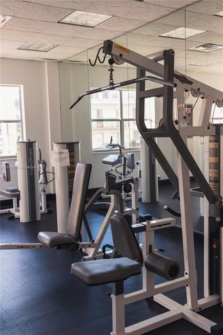 401 69th St 304, Miami Beach, FL 33141