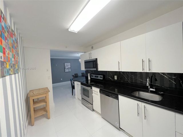 401 69th St 304, Miami Beach, FL 33141