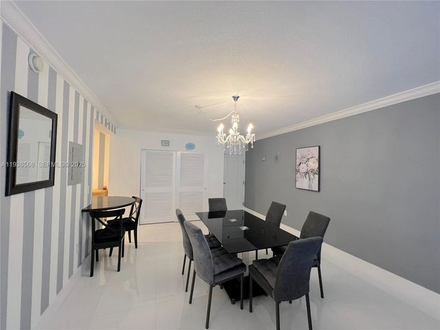 401 69th St 304, Miami Beach, FL 33141