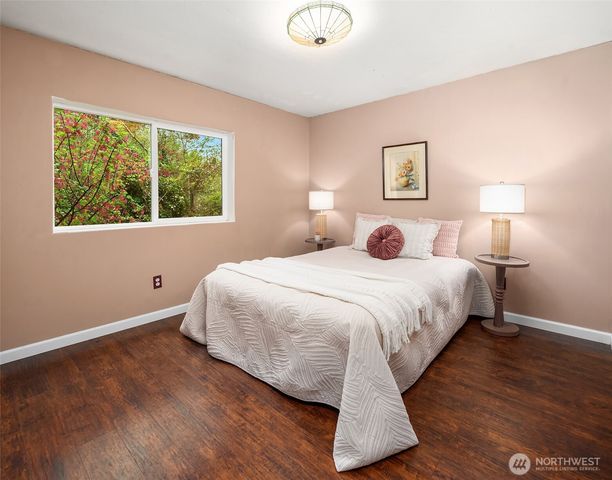 25123 120th Avenue SW, Vashon, WA 98070