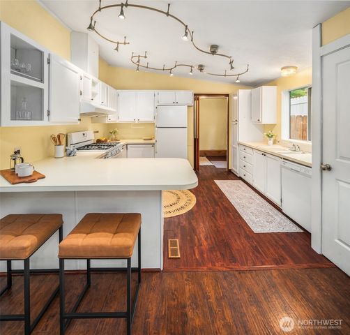 25123 120th Avenue SW, Vashon, WA 98070