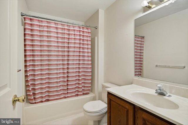 3 OAK LEAF LN, Downingtown, PA 19335