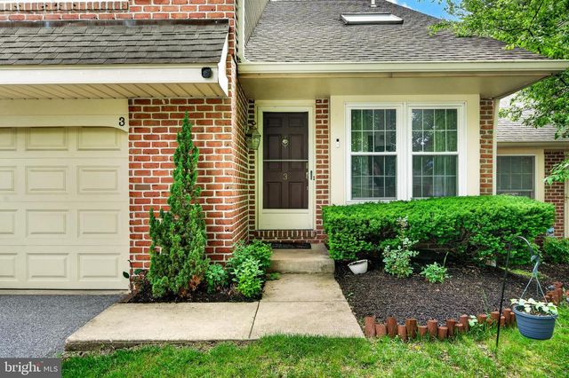 3 OAK LEAF LN, Downingtown, PA 19335