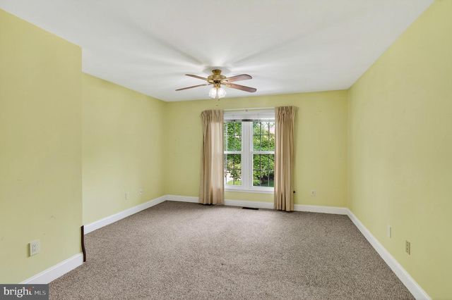 3 OAK LEAF LN, Downingtown, PA 19335
