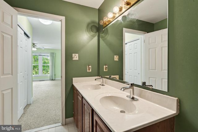 3 OAK LEAF LN, Downingtown, PA 19335