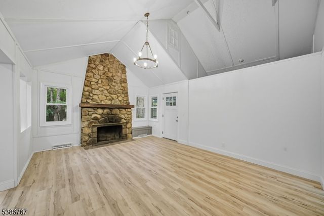 330 Springbrook Trl, Sparta Twp., NJ 07871