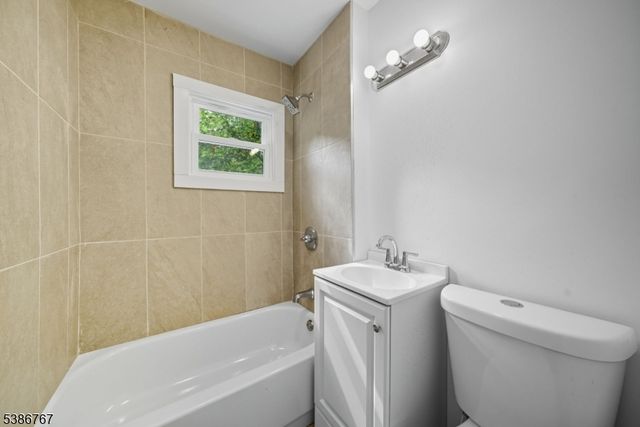 330 Springbrook Trl, Sparta Twp., NJ 07871