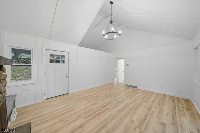 330 Springbrook Trl, Sparta Twp., NJ 07871