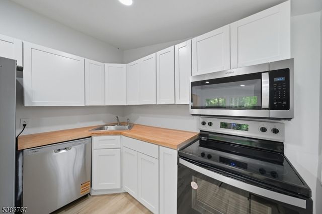 330 Springbrook Trl, Sparta Twp., NJ 07871