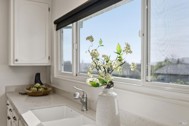 510 Kent St, Petaluma, CA 94952