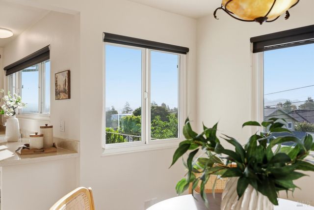 510 Kent St, Petaluma, CA 94952