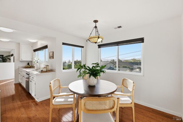 510 Kent St, Petaluma, CA 94952