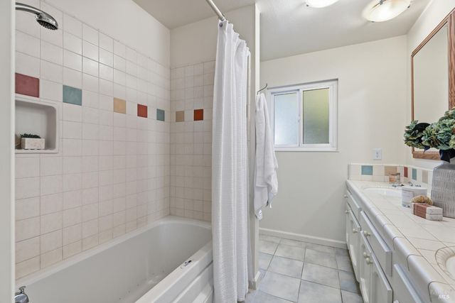 510 Kent St, Petaluma, CA 94952