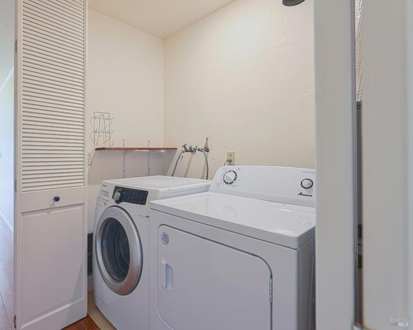 510 Kent St, Petaluma, CA 94952