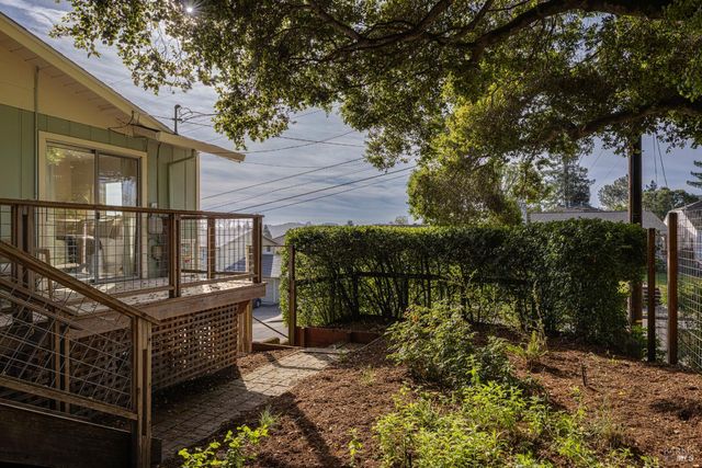 510 Kent St, Petaluma, CA 94952