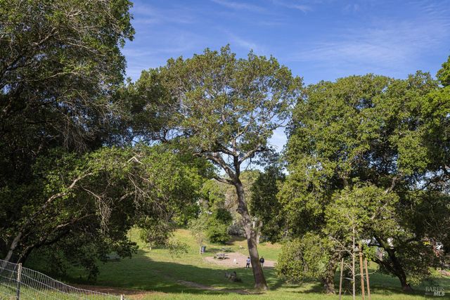 510 Kent St, Petaluma, CA 94952