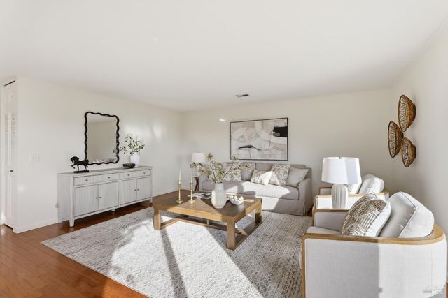 510 Kent St, Petaluma, CA 94952