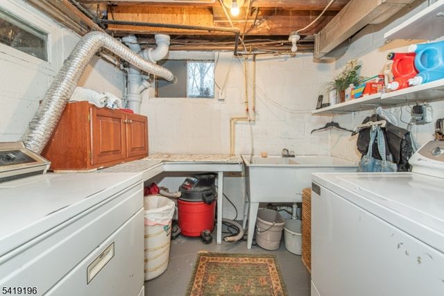 10 Farview Ave, Randolph Twp., NJ 07869