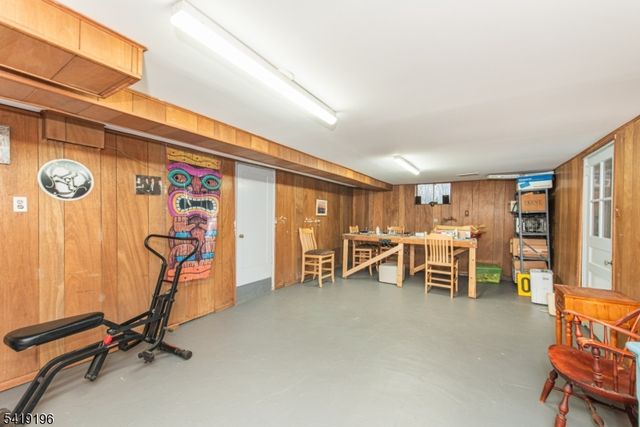 10 Farview Ave, Randolph Twp., NJ 07869