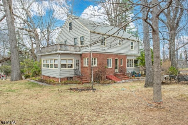 10 Farview Ave, Randolph Twp., NJ 07869