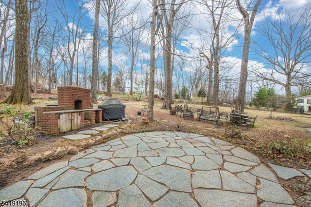 10 Farview Ave, Randolph Twp., NJ 07869