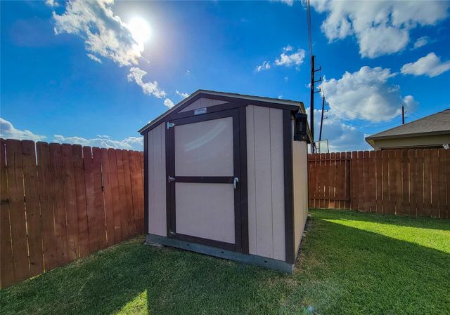 610 Autumn Flats Way, Rosharon, TX 77583