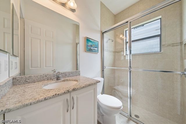 3264 Pacific DR, Naples, FL 34119
