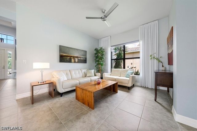 3264 Pacific DR, Naples, FL 34119