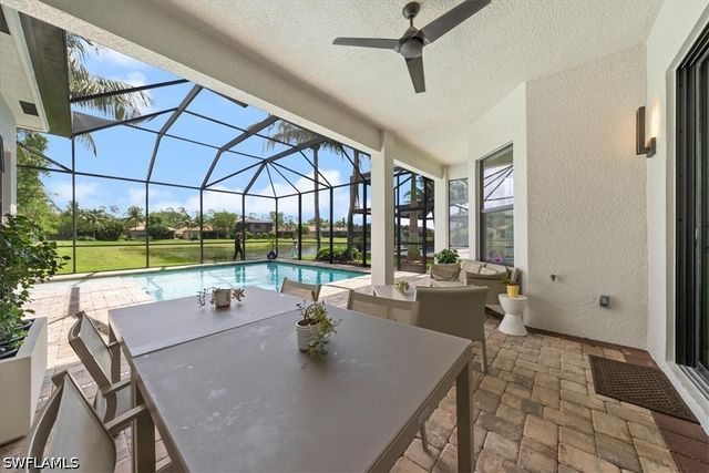 3264 Pacific DR, Naples, FL 34119